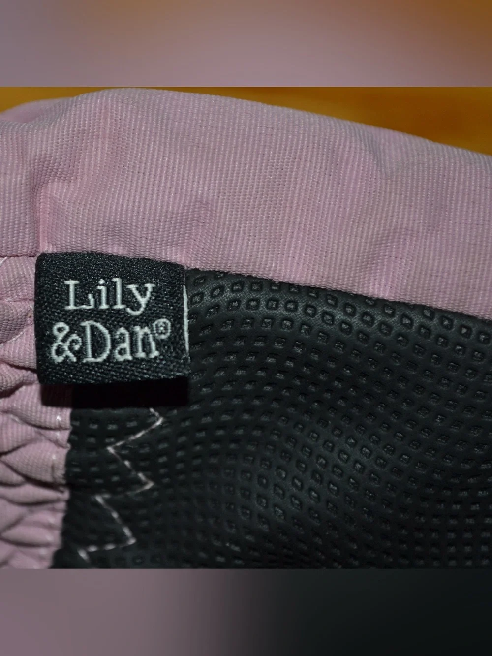 Youth girls Lily & Dan pink winter gloves /mittens, size small